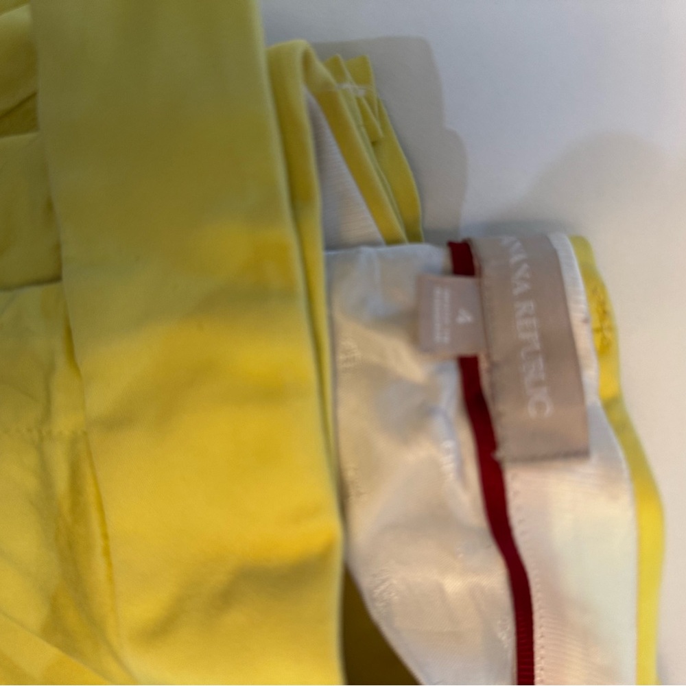 Full outfit Banana Republic Yellow Bottoms